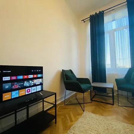 דירה Blutim Studio - Stylish Studio By The Train Station *