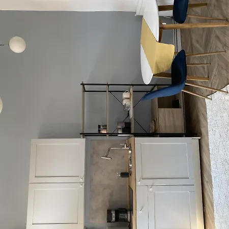 Blutim Studio - Stylish Studio By The Train Station * קלוז'-נאפוקה